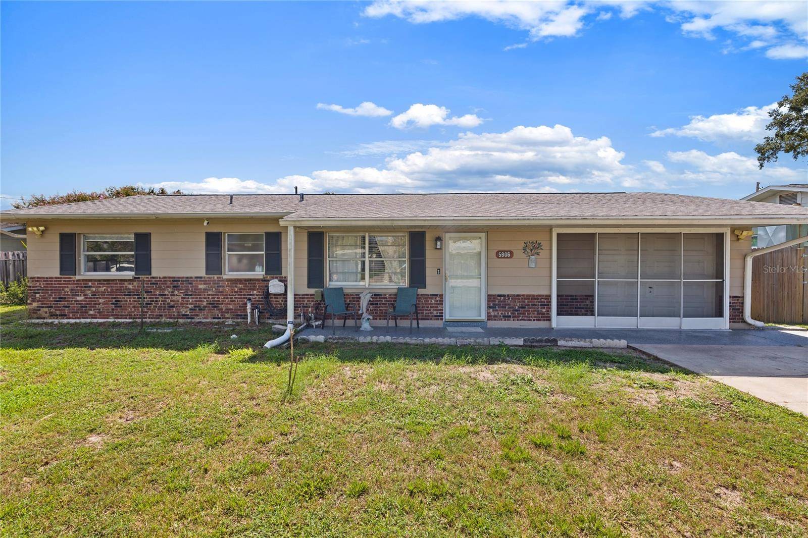 5906 CYPRESS ST, Zephyrhills, FL 33542