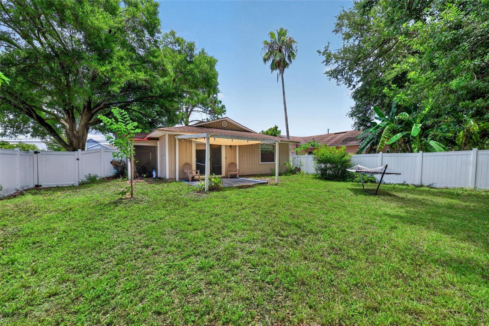9 FRESHWATER DR, Palm Harbor, FL 34684