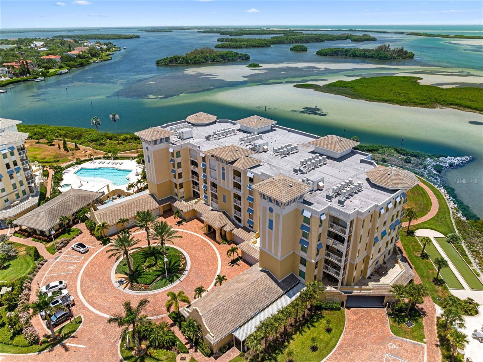795 COLLANY RD #204, Tierra Verde, FL 33715