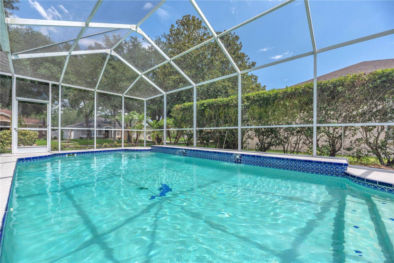 2219 LONGMORE CIR, Valrico, FL 33596