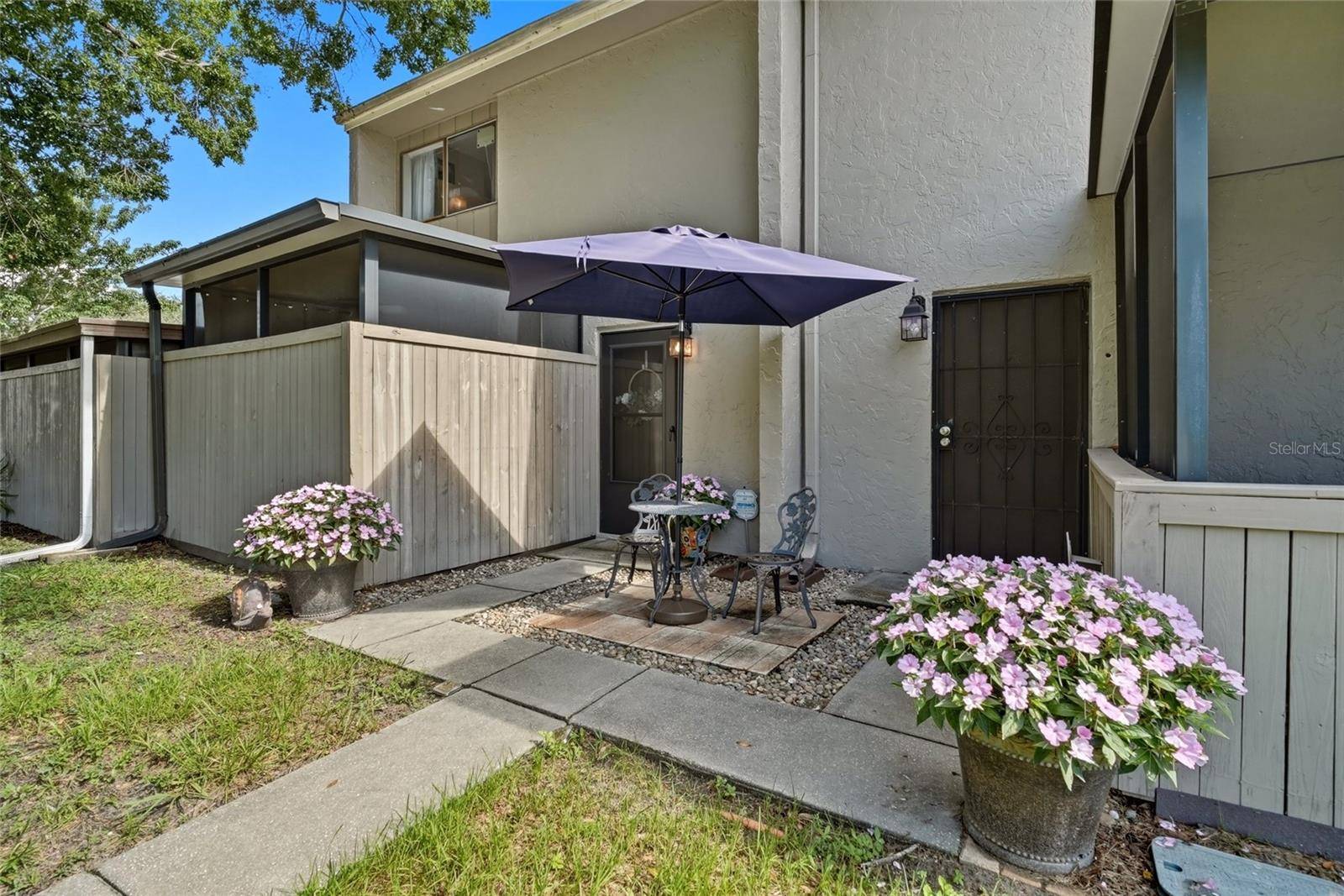 8003 JASMINE DR #8003, Tampa, FL 33637