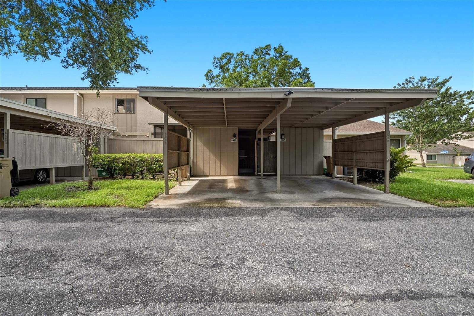 8003 JASMINE DR #8003, Tampa, FL 33637