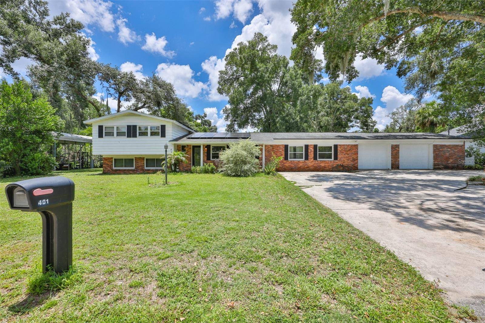 401 OVERLAND DR, Brandon, FL 33511