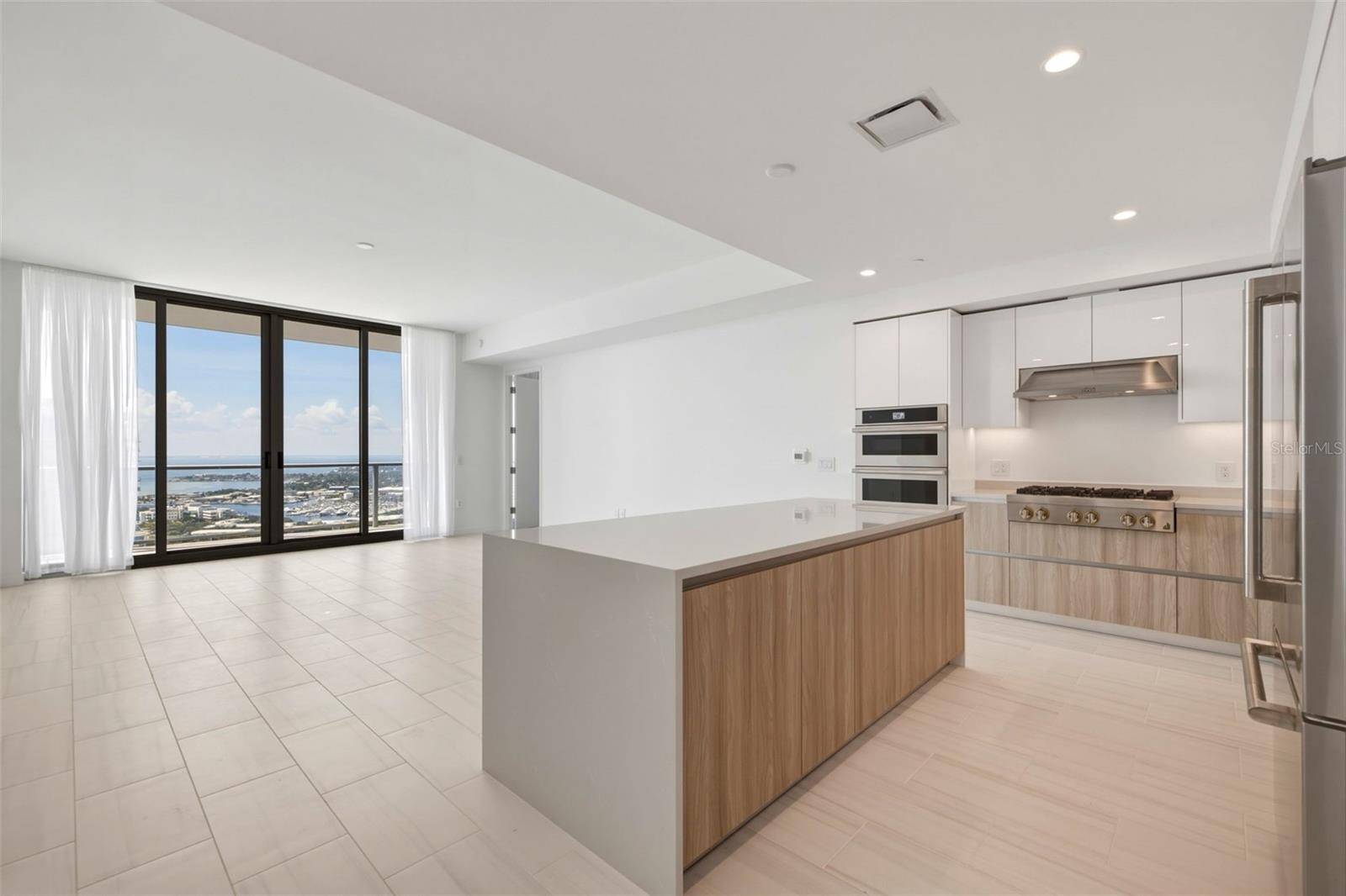 400 CENTRAL AVE #3103, St Petersburg, FL 33701
