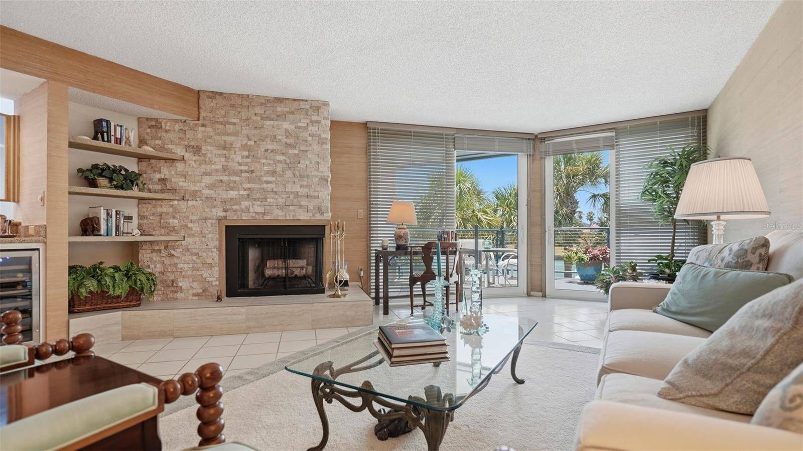 910 PINELLAS BAYWAY S #201, Tierra Verde, FL 33715