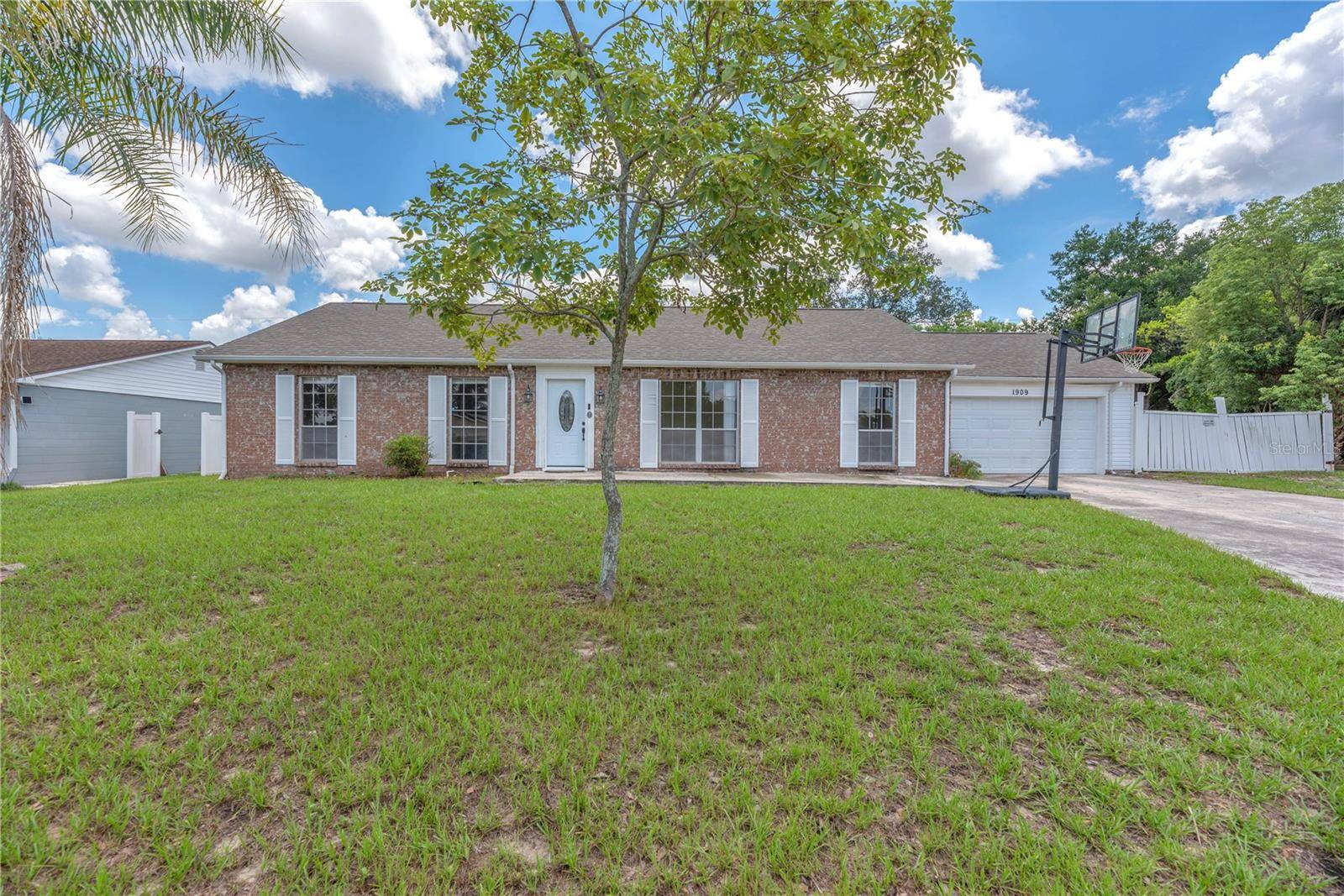 1909 LIDO DR, Brandon, FL 33511