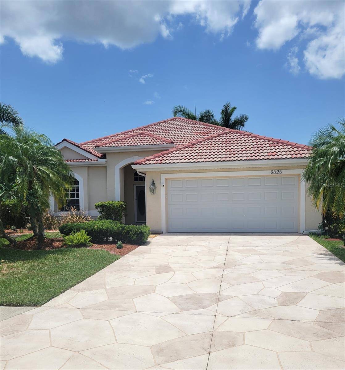 6828 WINSLOW ST, Sarasota, FL 34243