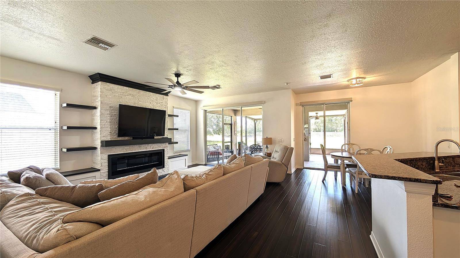 4023 HUNTINGDALE CT, Wesley Chapel, FL 33543