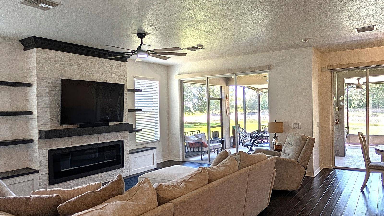 4023 HUNTINGDALE CT, Wesley Chapel, FL 33543