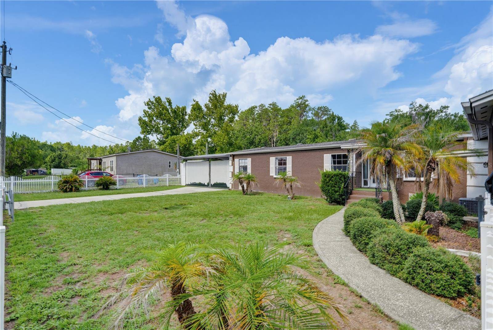 7421 HENRY DR, Land O Lakes, FL 34638