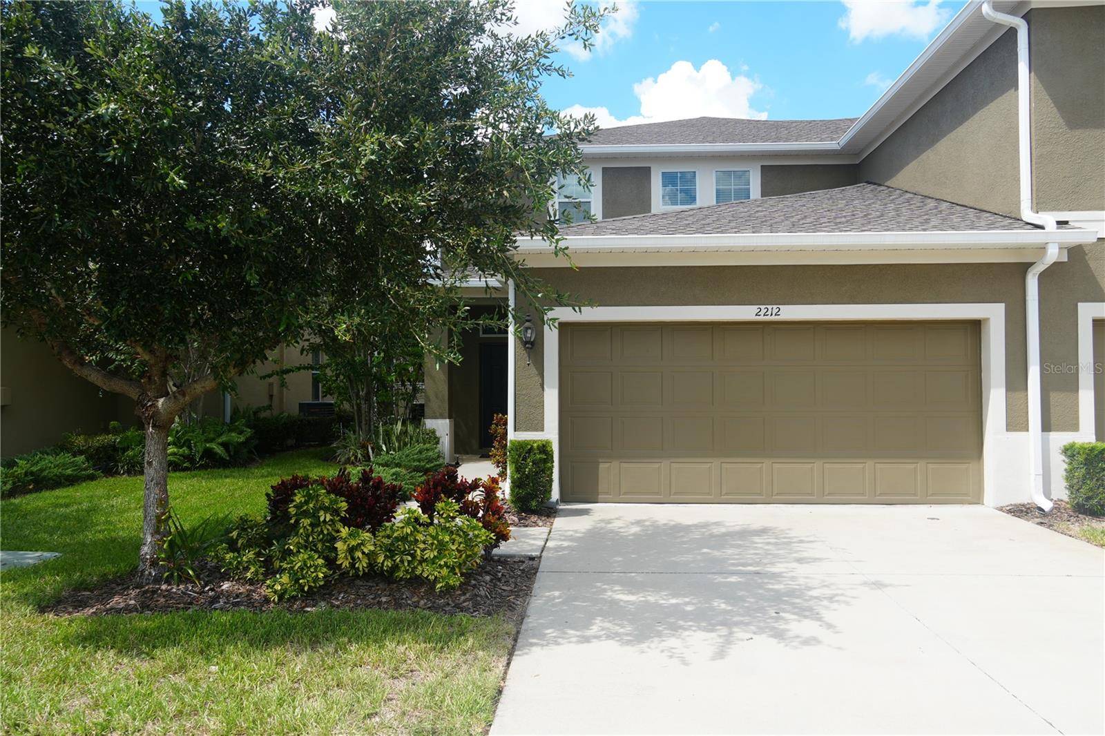 2212 LENNOX DALE LN, Brandon, FL 33510