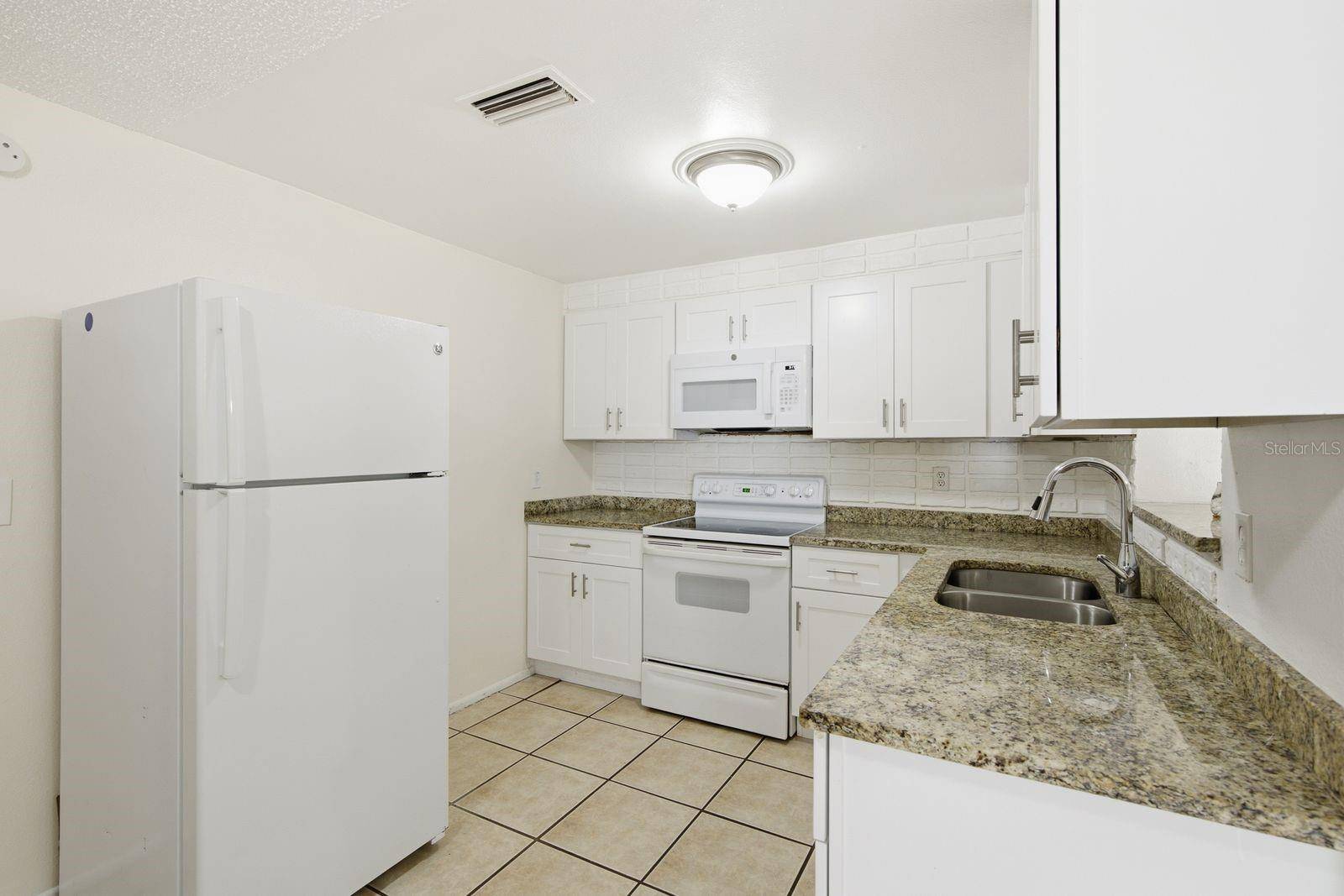 1119 17TH AVE SW, Largo, FL 33778