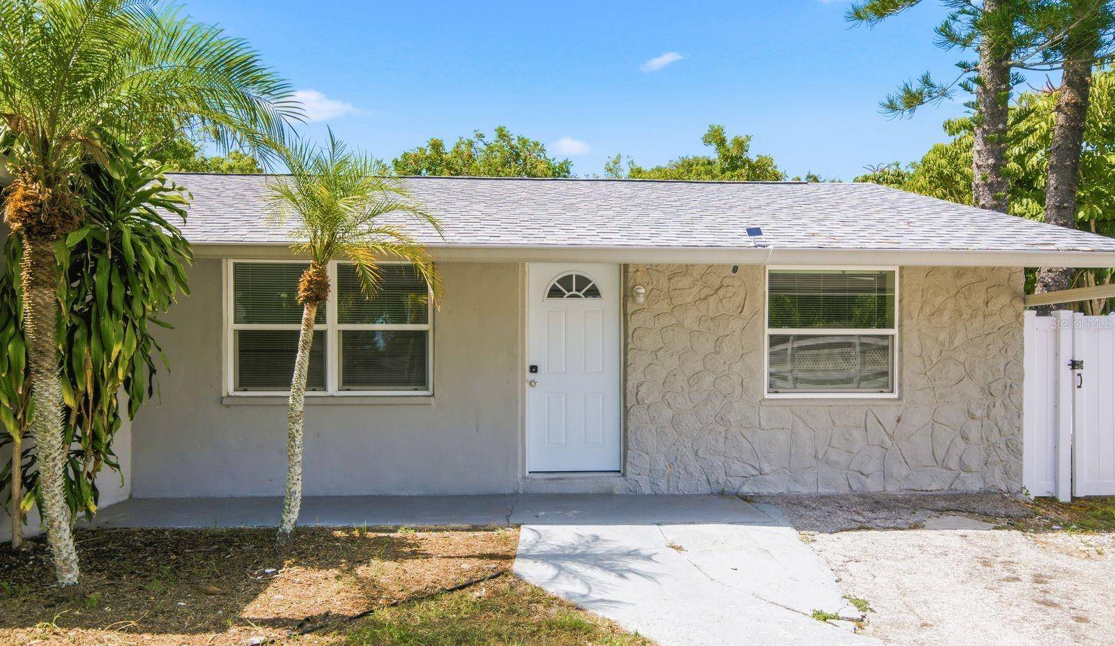 1119 17TH AVE SW, Largo, FL 33778
