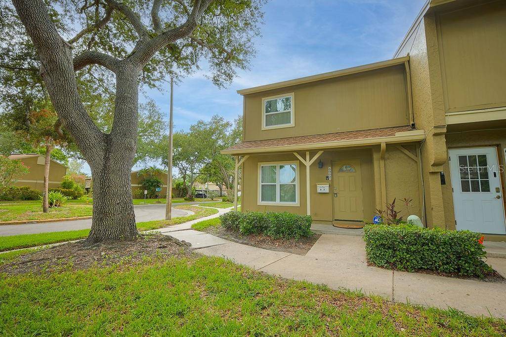 6902 SOLEDAD CT, Tampa, FL 33615
