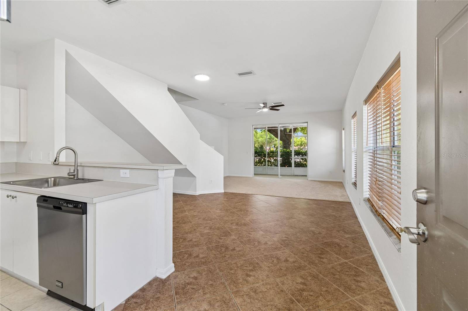 10925 WINTER CREST DR, Riverview, FL 33569