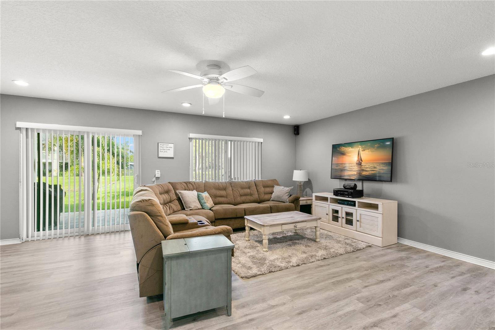2376 HANOVER DR, Dunedin, FL 34698