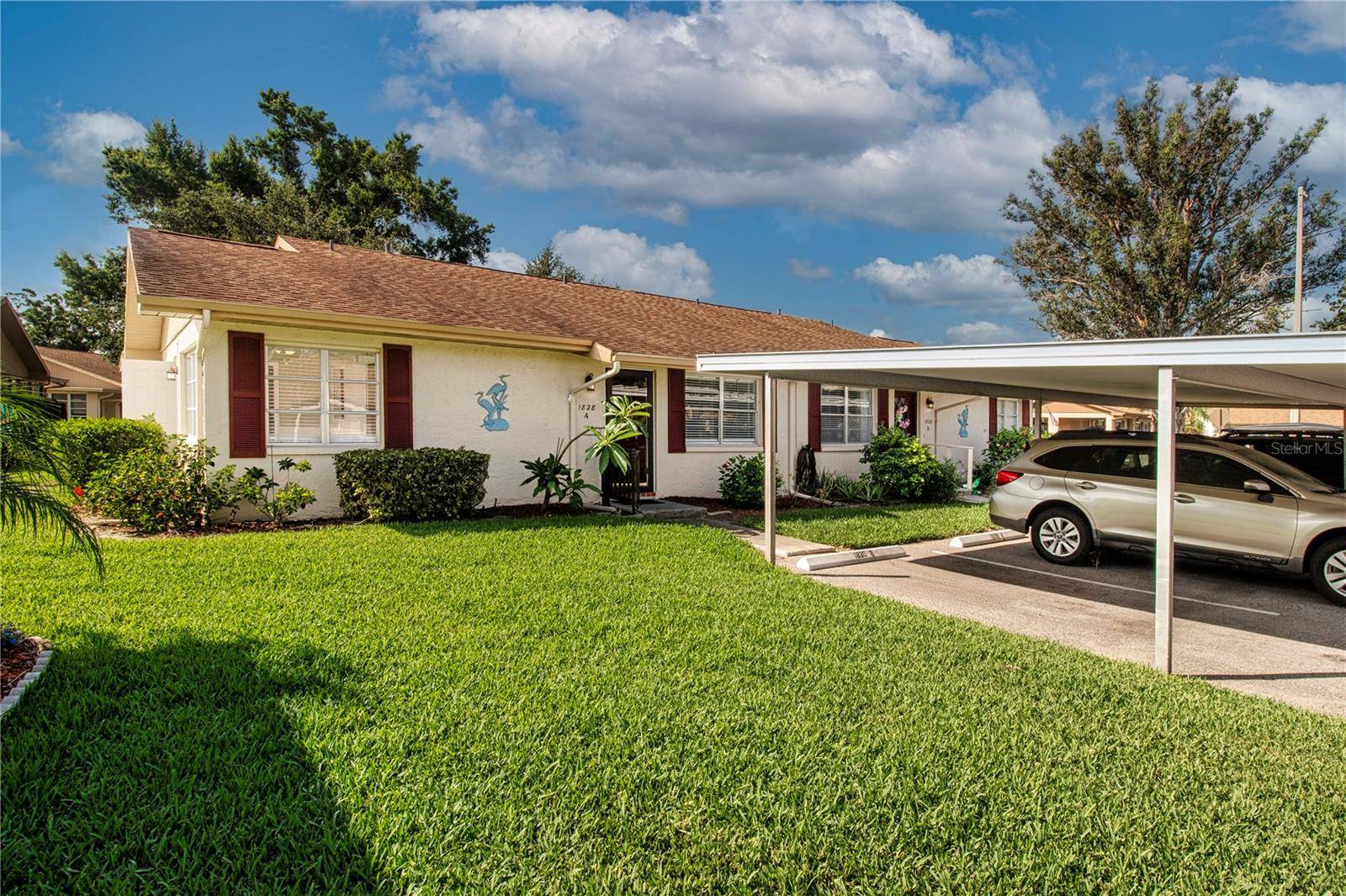 1828 FOXHUNT DR #A, Sun City Center, FL 33573