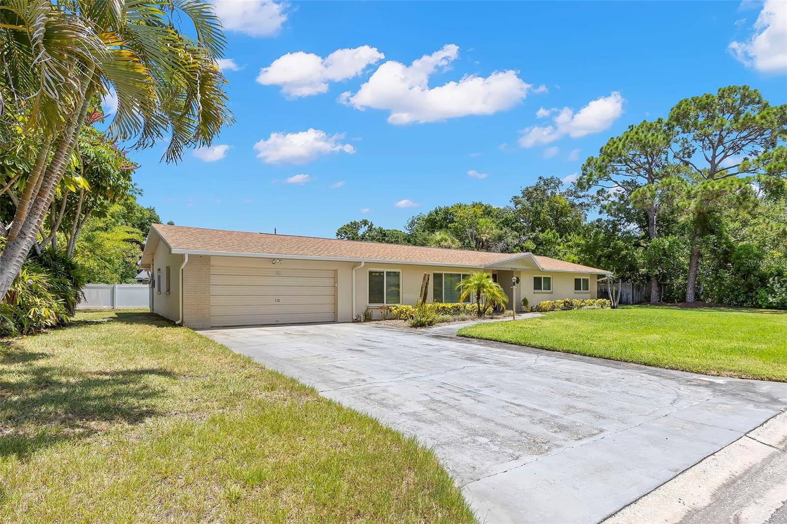 2391 66TH TER S, St Petersburg, FL 33712
