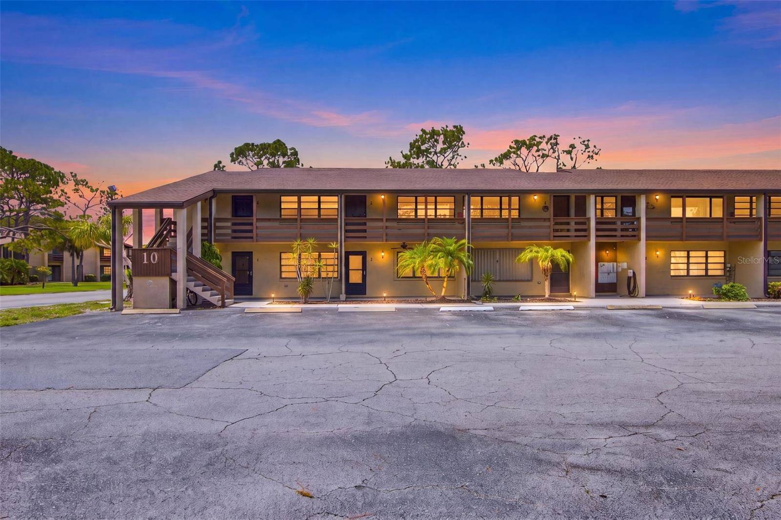 10 QUAILS RUN BLVD #8, Englewood, FL 34223