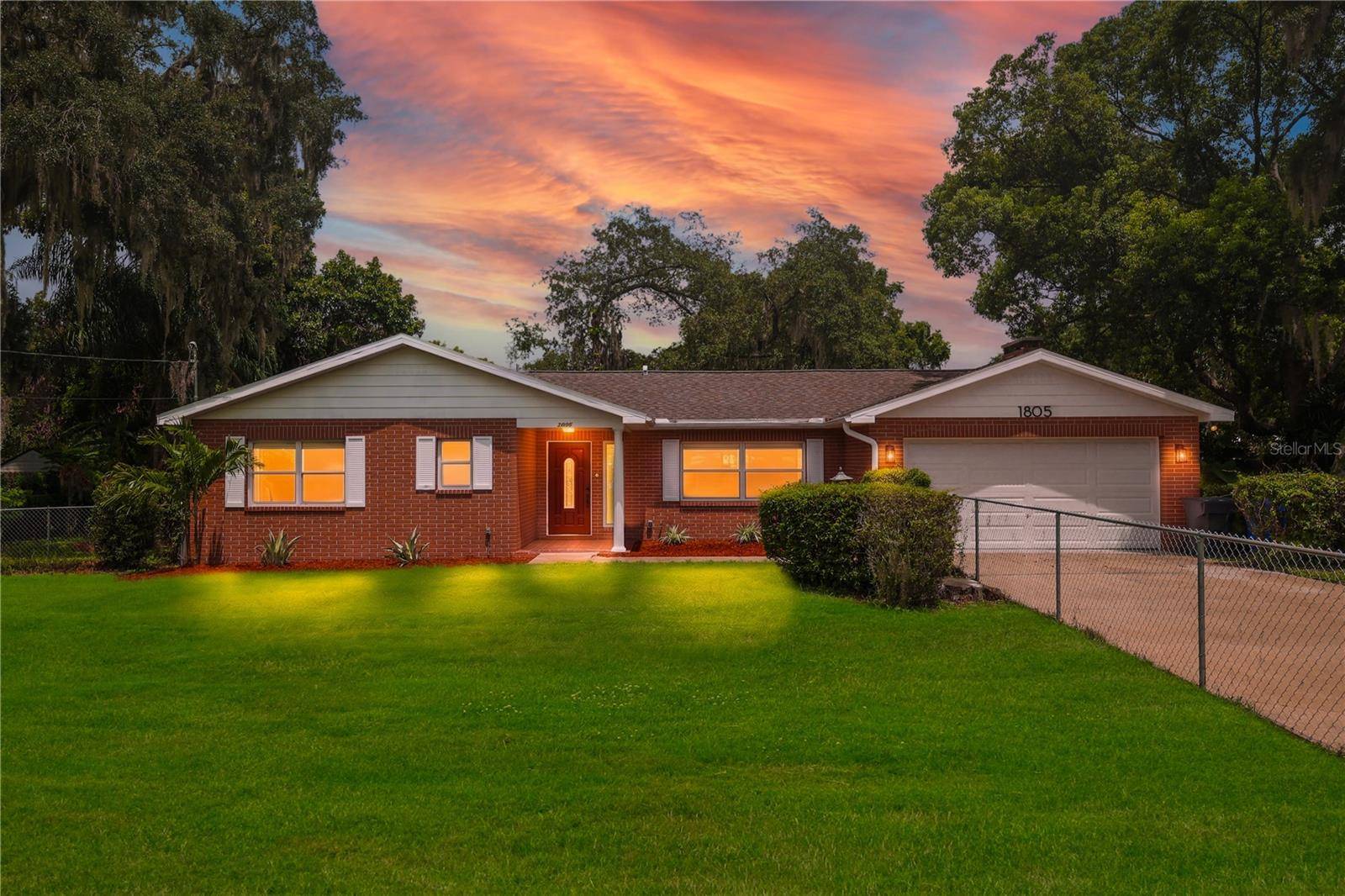 1805 DIERKER DR, Valrico, FL 33596