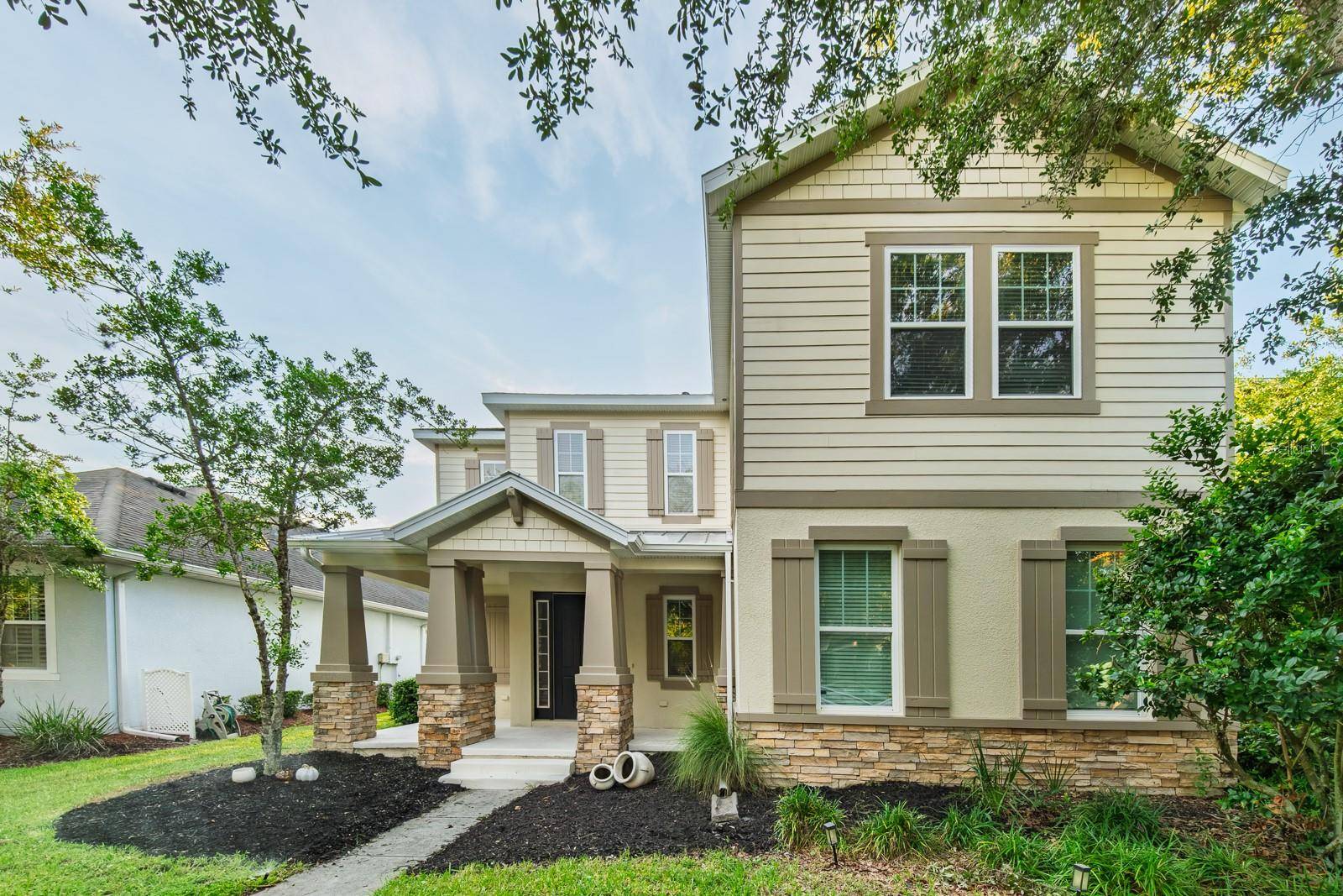 7912 HAMPTON LAKE DR, Tampa, FL 33647