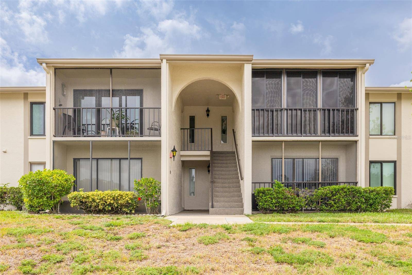 1882 PINE RIDGE WAY W #C2, Palm Harbor, FL 34684