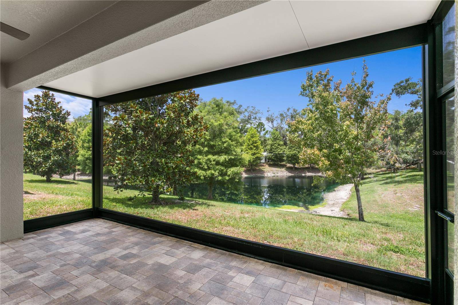 602 OZONA VILLAGE DR, Palm Harbor, FL 34683
