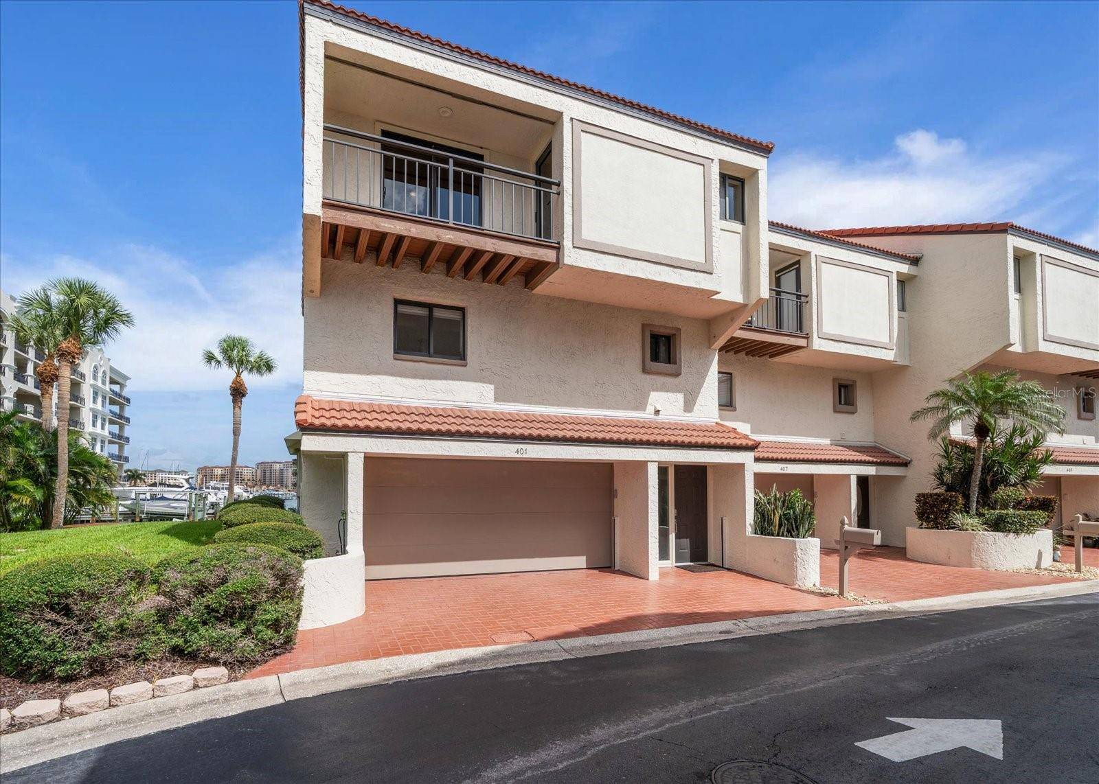 240 WINDWARD PSGE #401, Clearwater Beach, FL 33767