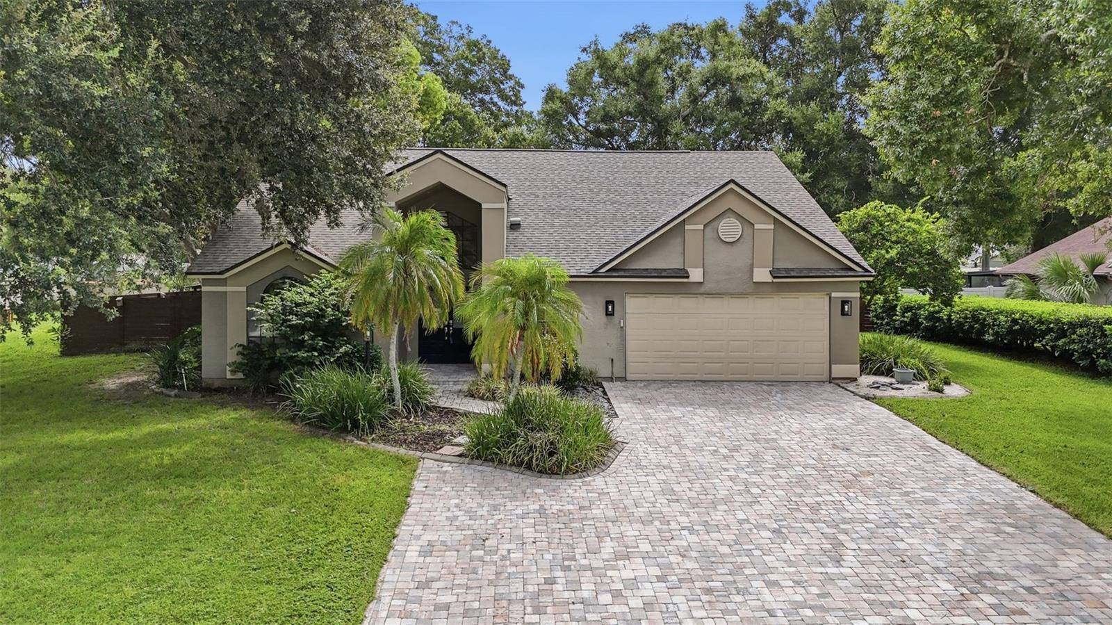 2704 BUCKHORN OAKS DR, Valrico, FL 33594
