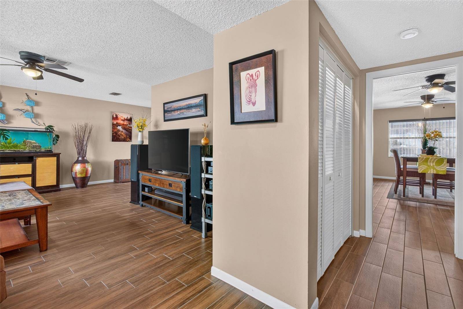 2221 COLONIAL DR, Dunedin, FL 34698