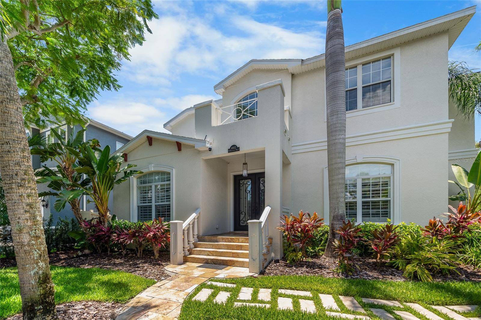 4802 W BEACHWAY DR, Tampa, FL 33609