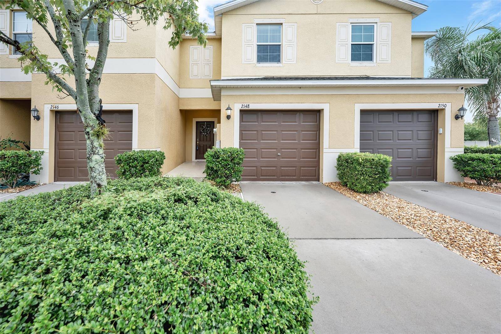2148 GOLDEN FALCON DR, Ruskin, FL 33570