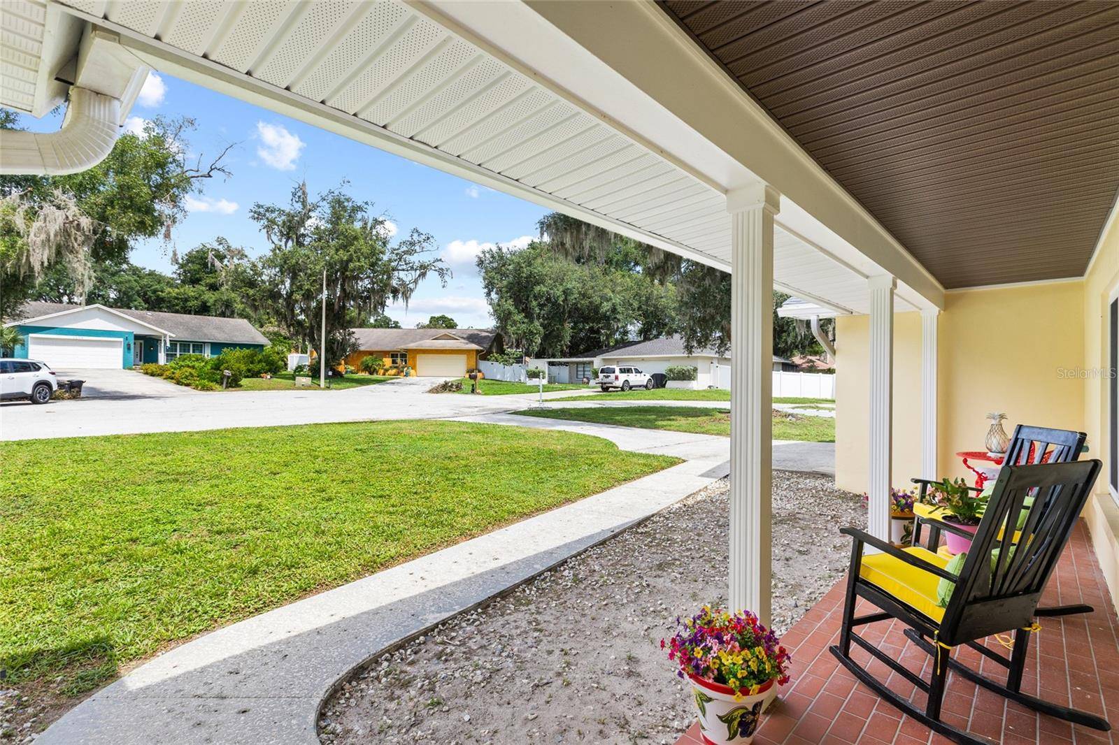 1103 RIDGEFIELD DR, Valrico, FL 33594