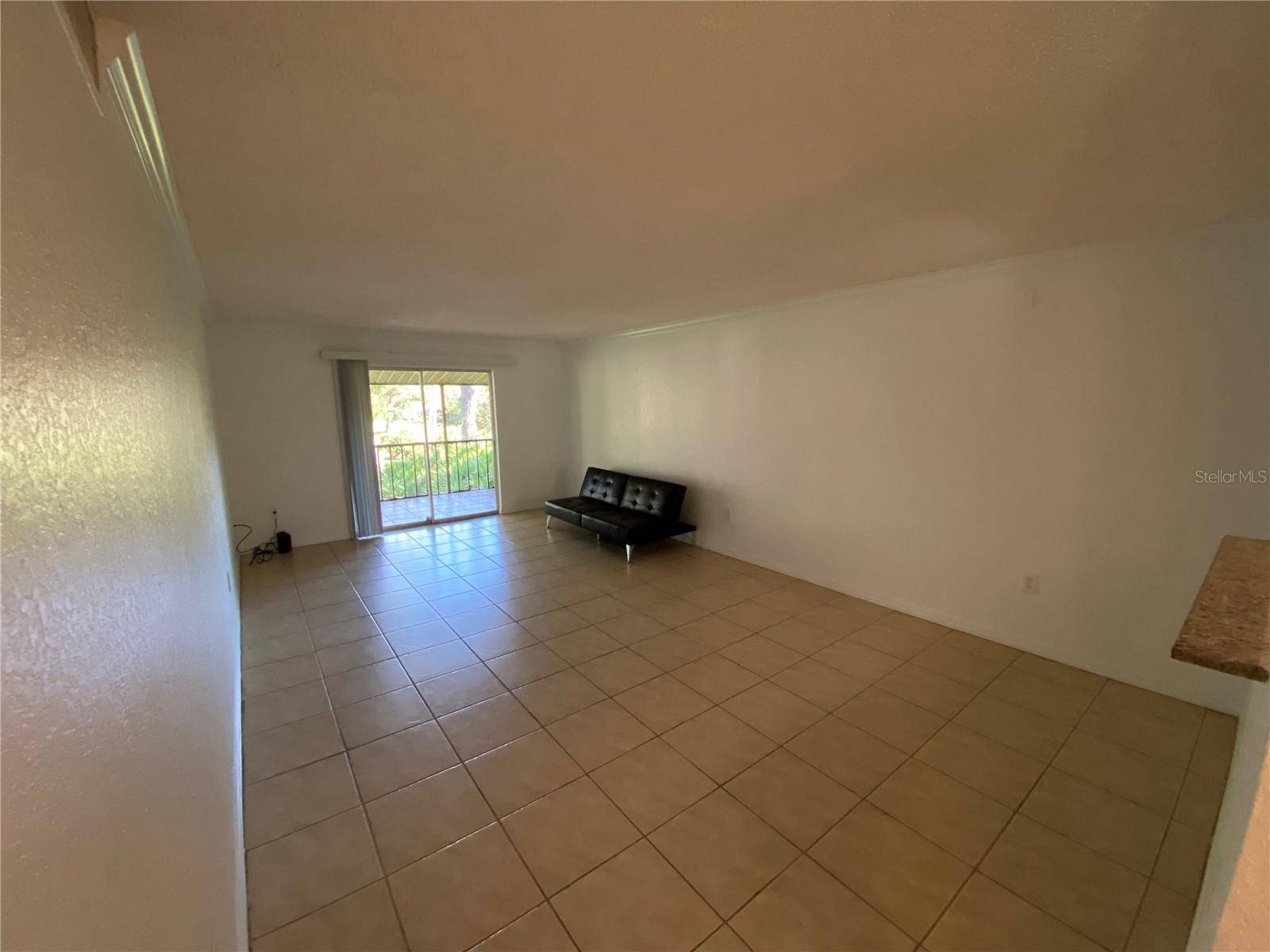 972 LA COSTA CIR #8, Sarasota, FL 34237