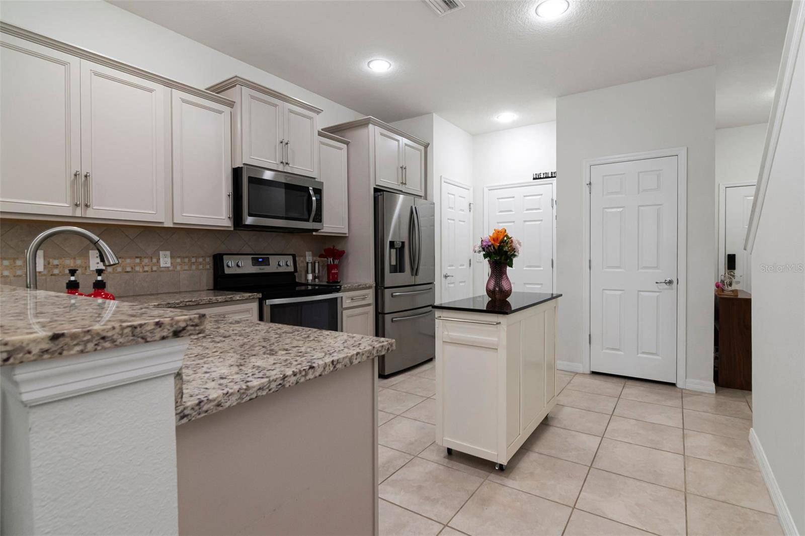 9213 HILLCROFT DR, Riverview, FL 33578