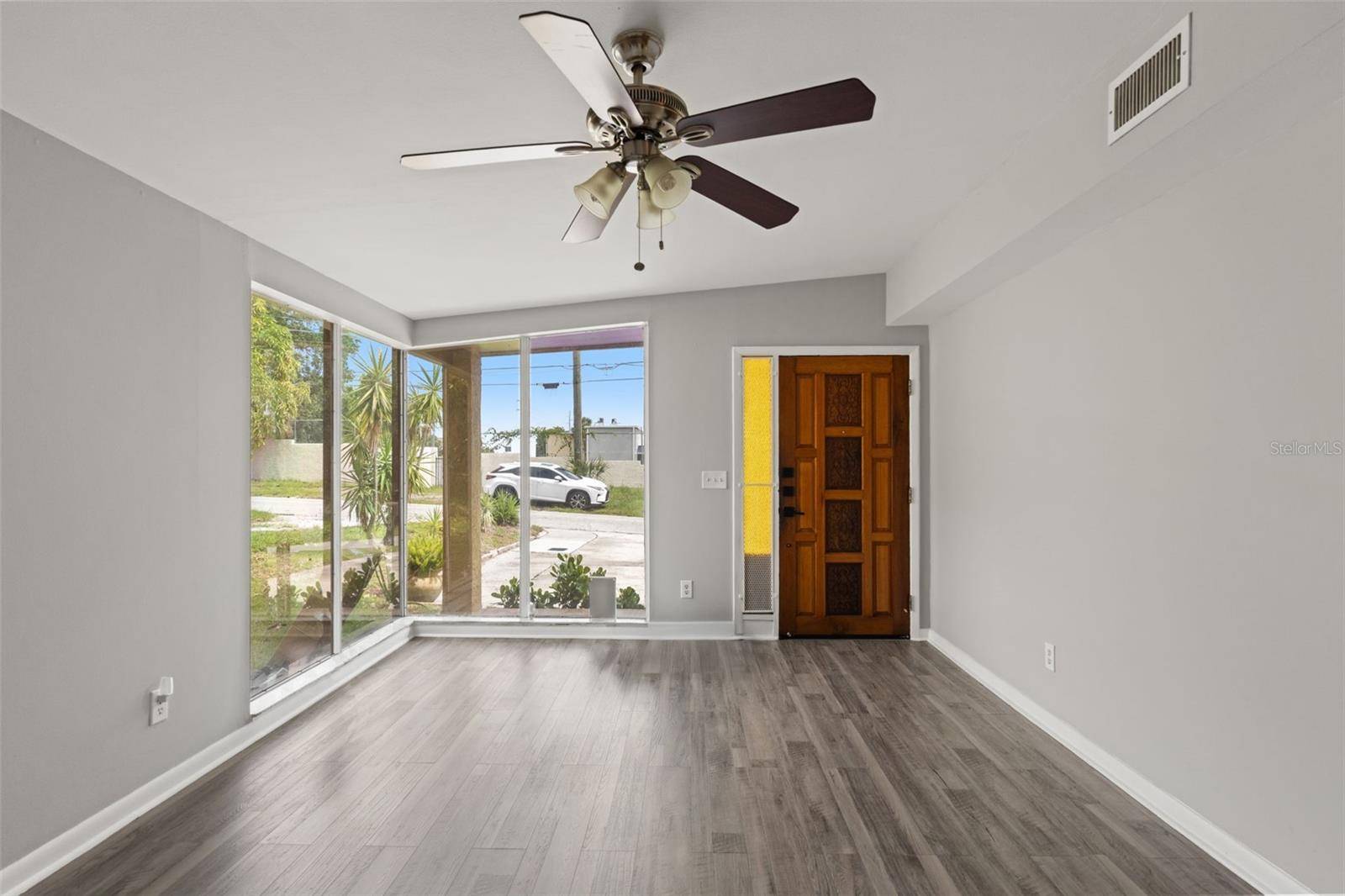2116 W ABDELLA ST, Tampa, FL 33607