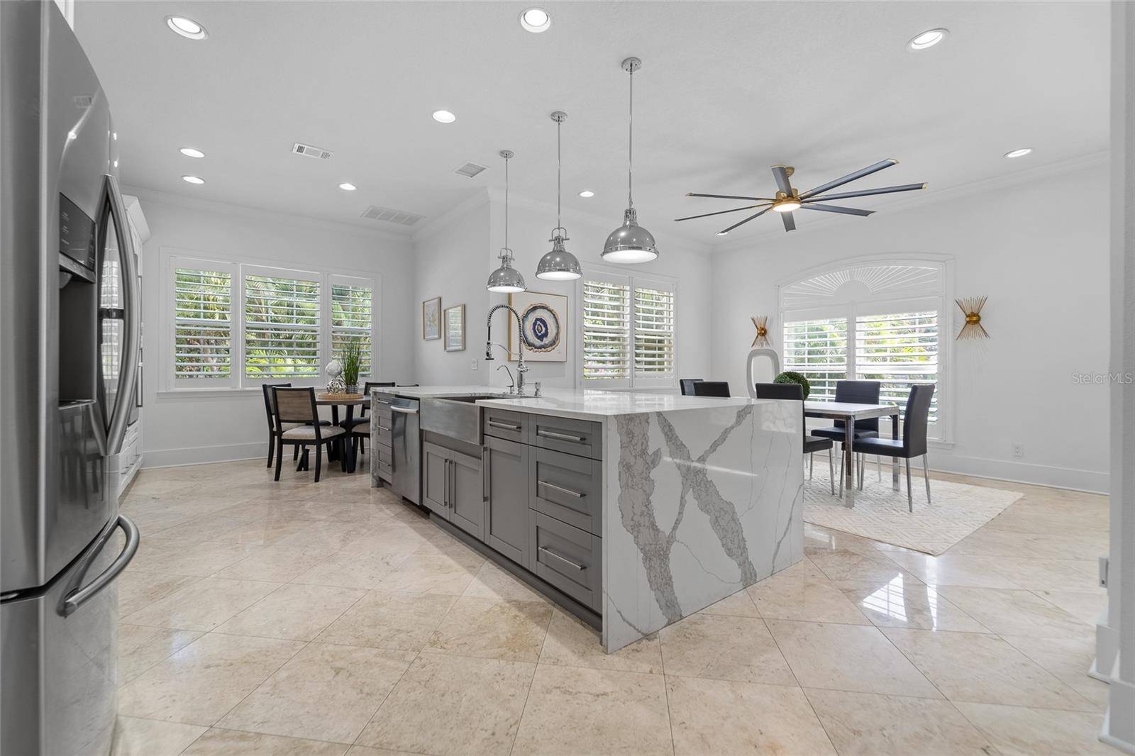 4802 W BEACHWAY DR, Tampa, FL 33609