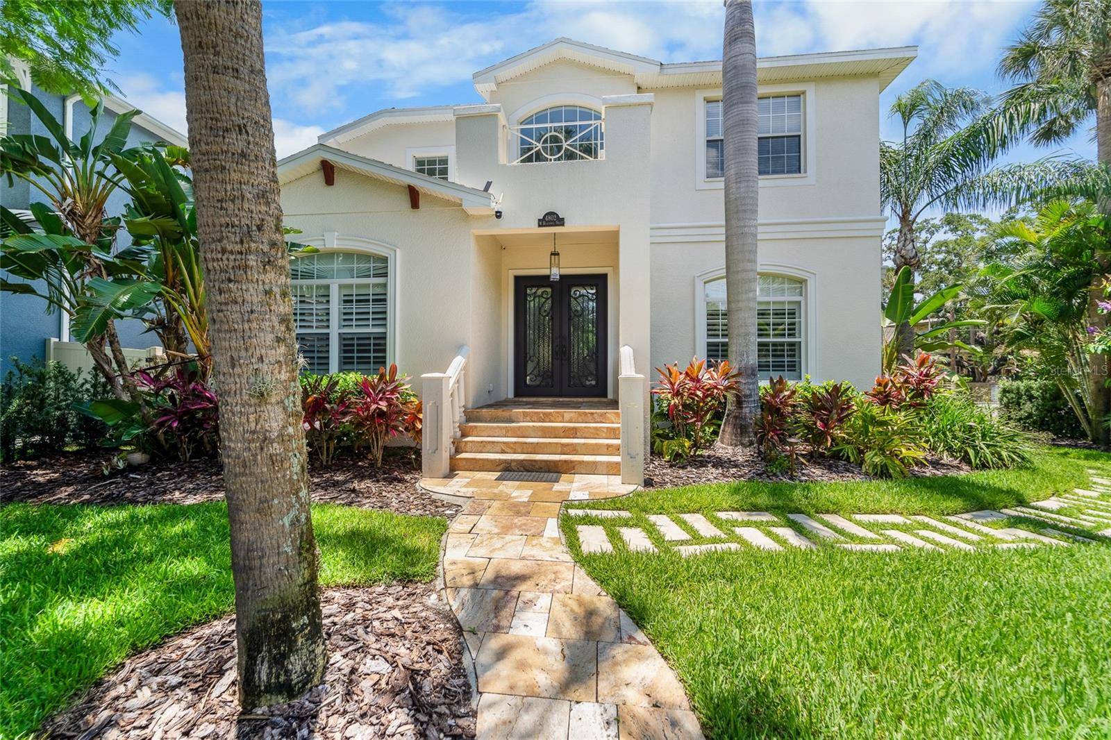 4802 W BEACHWAY DR, Tampa, FL 33609