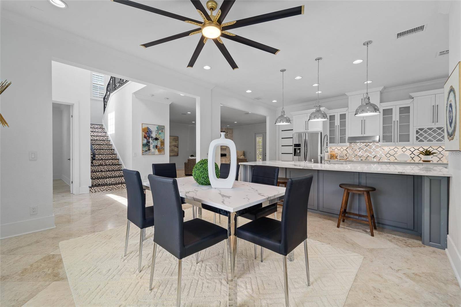 4802 W BEACHWAY DR, Tampa, FL 33609