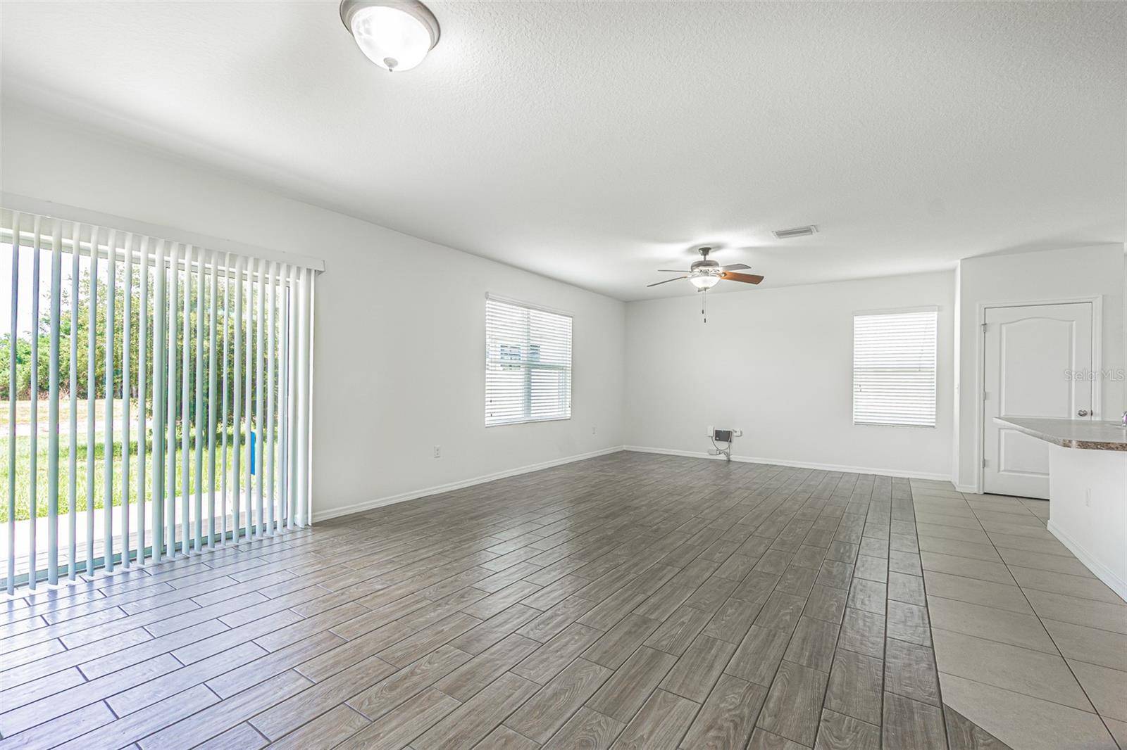 10536 WHISPERING HAMMOCK DR, Riverview, FL 33578
