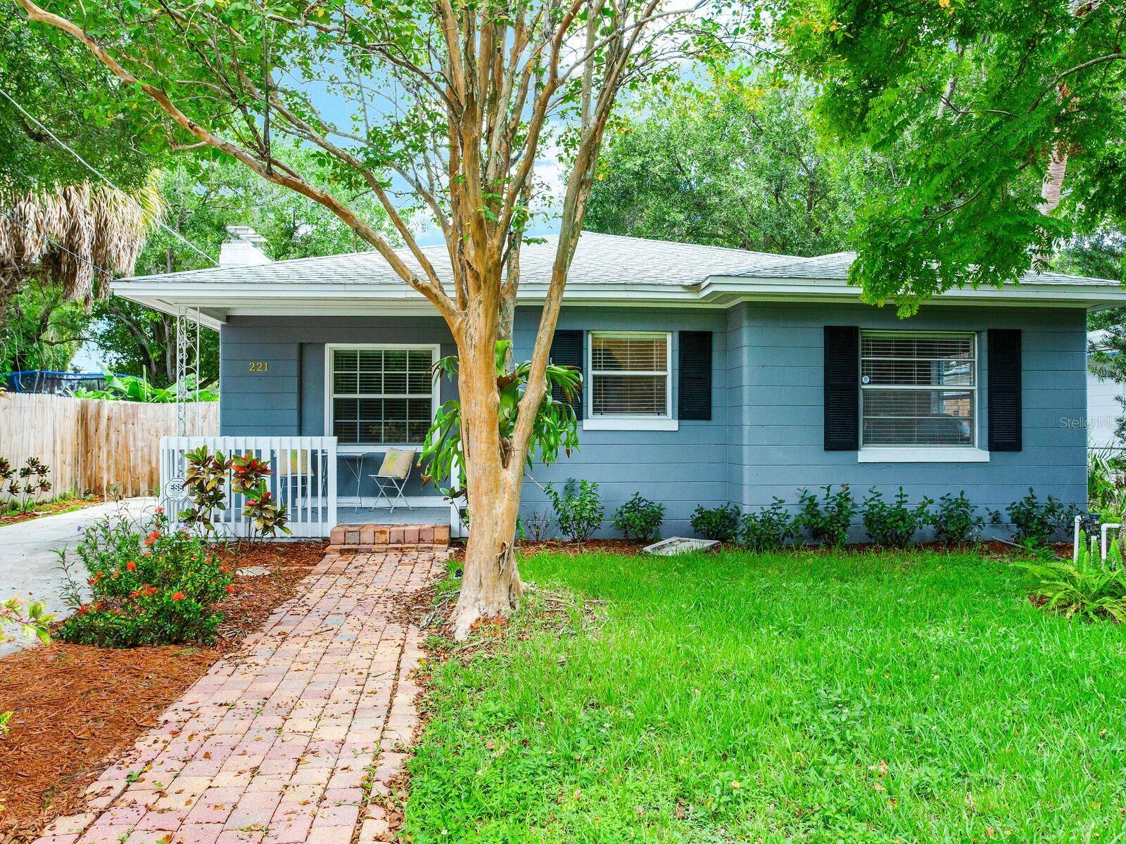 221 N CLEARVIEW AVE, Tampa, FL 33609