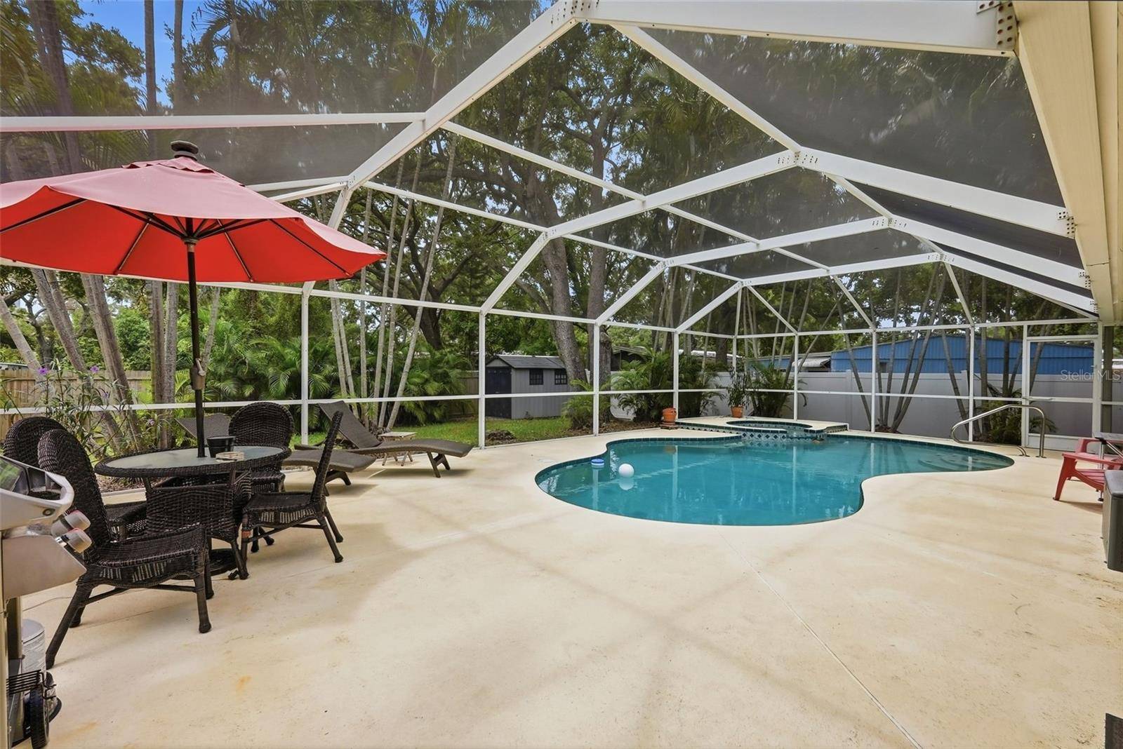 4989 162ND AVE N, Clearwater, FL 33760