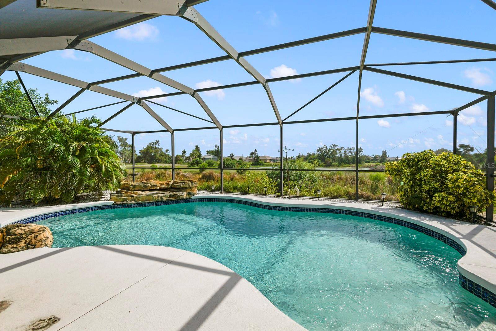 744 FLAMINGO DR, Apollo Beach, FL 33572