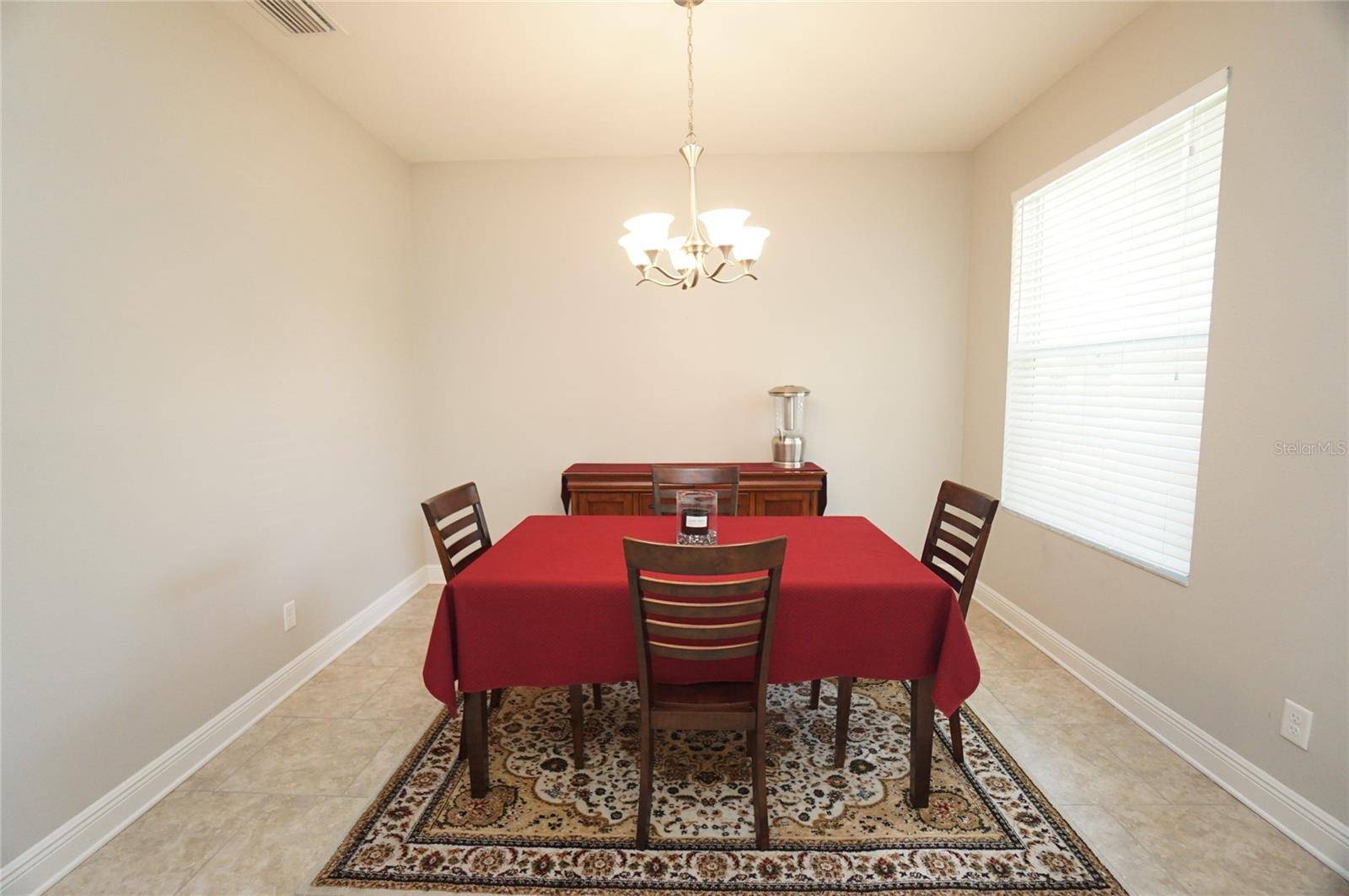 6303 S MACDILL AVE, Tampa, FL 33611