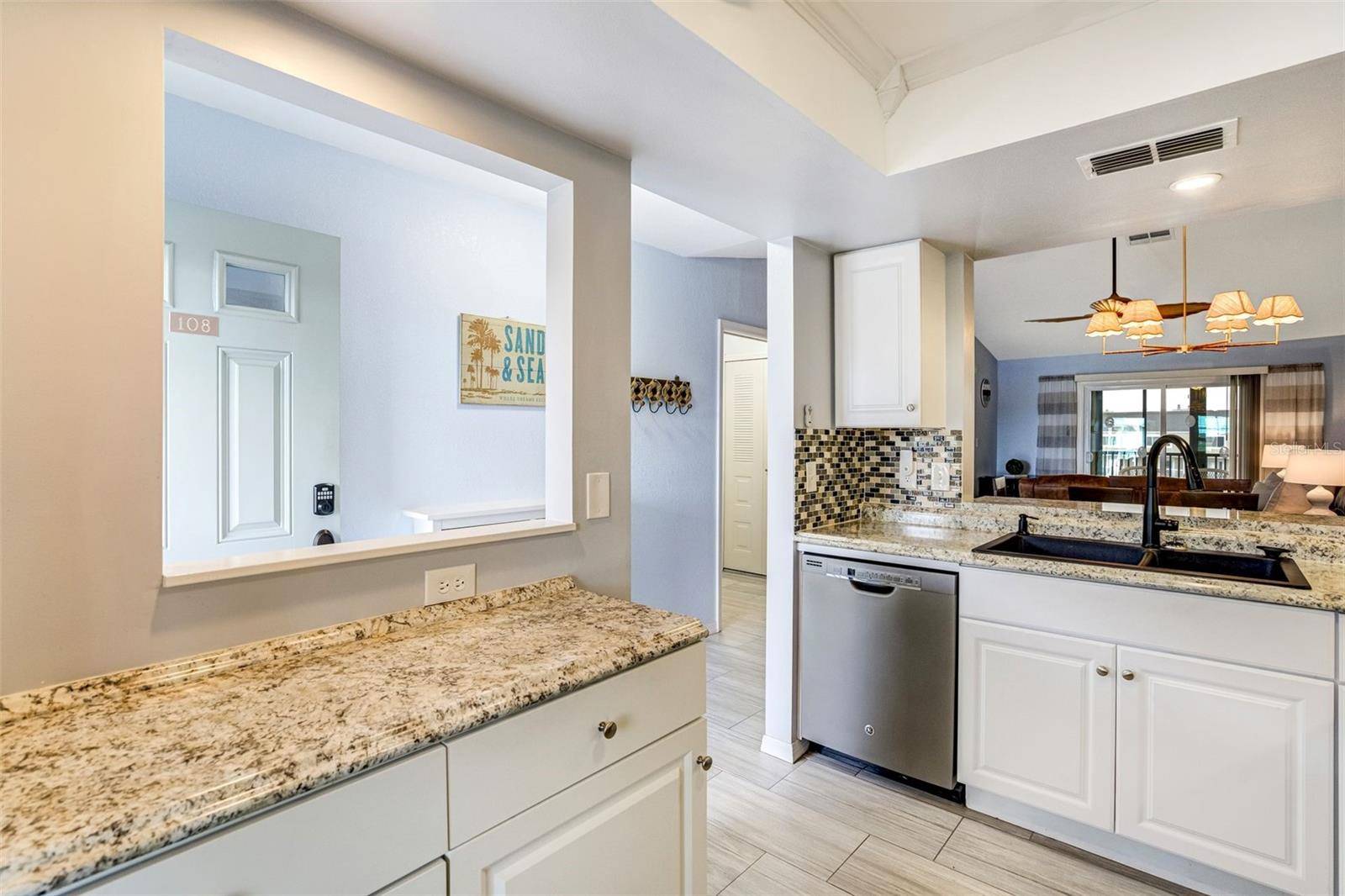 460 S PAULA DR #108, Dunedin, FL 34698