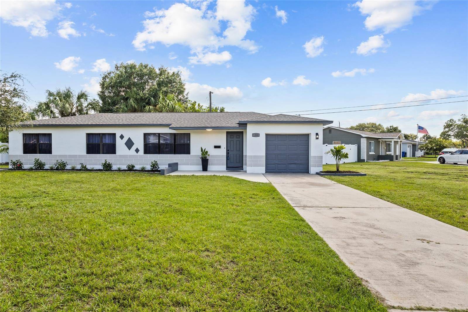 1200 63RD AVE N, St Petersburg, FL 33702