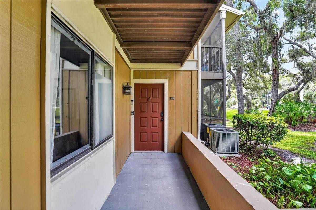 13405 ARBOR POINTE CIR #104, Tampa, FL 33617