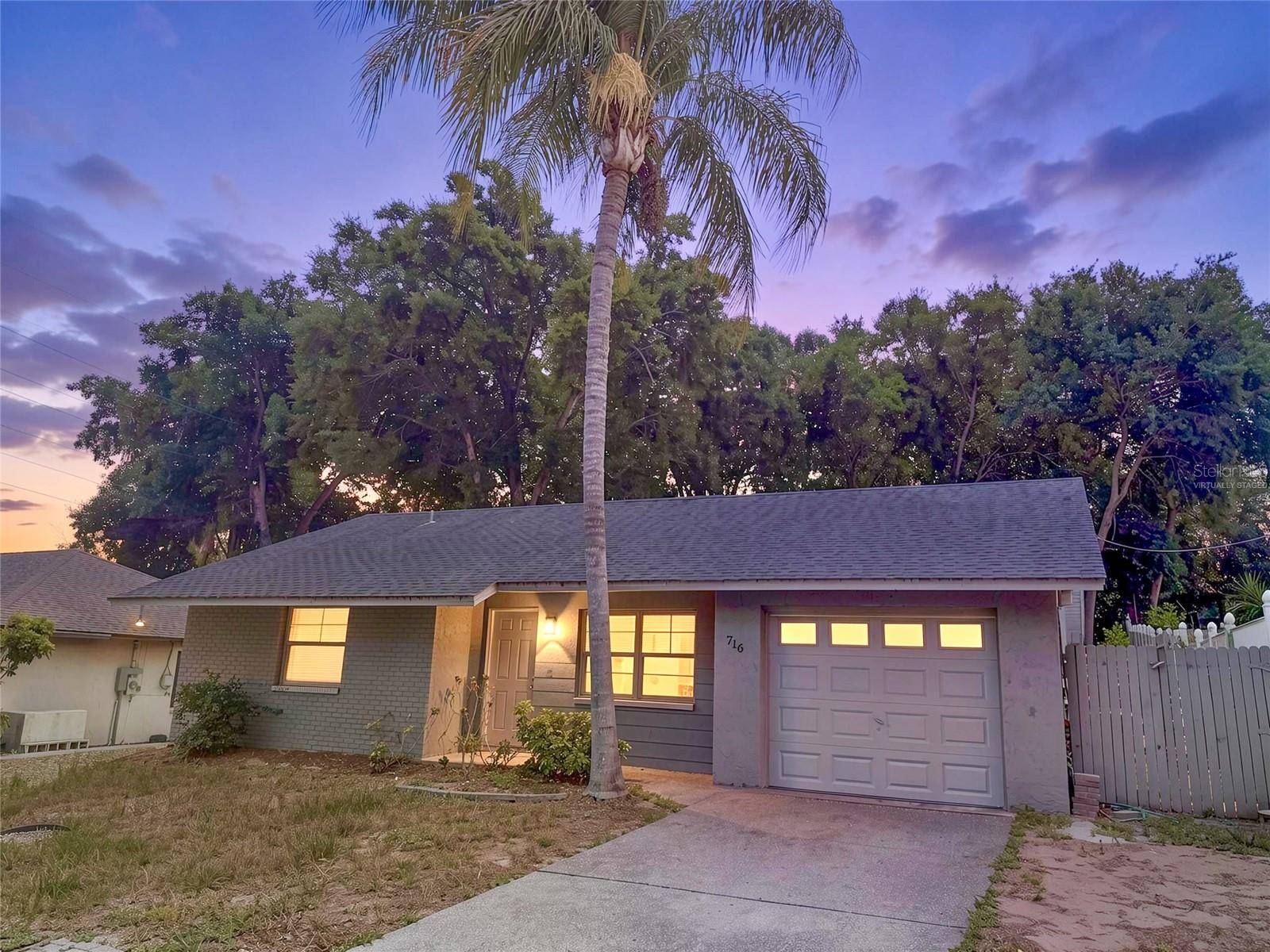 716 BOSTON ST, Tarpon Springs, FL 34689