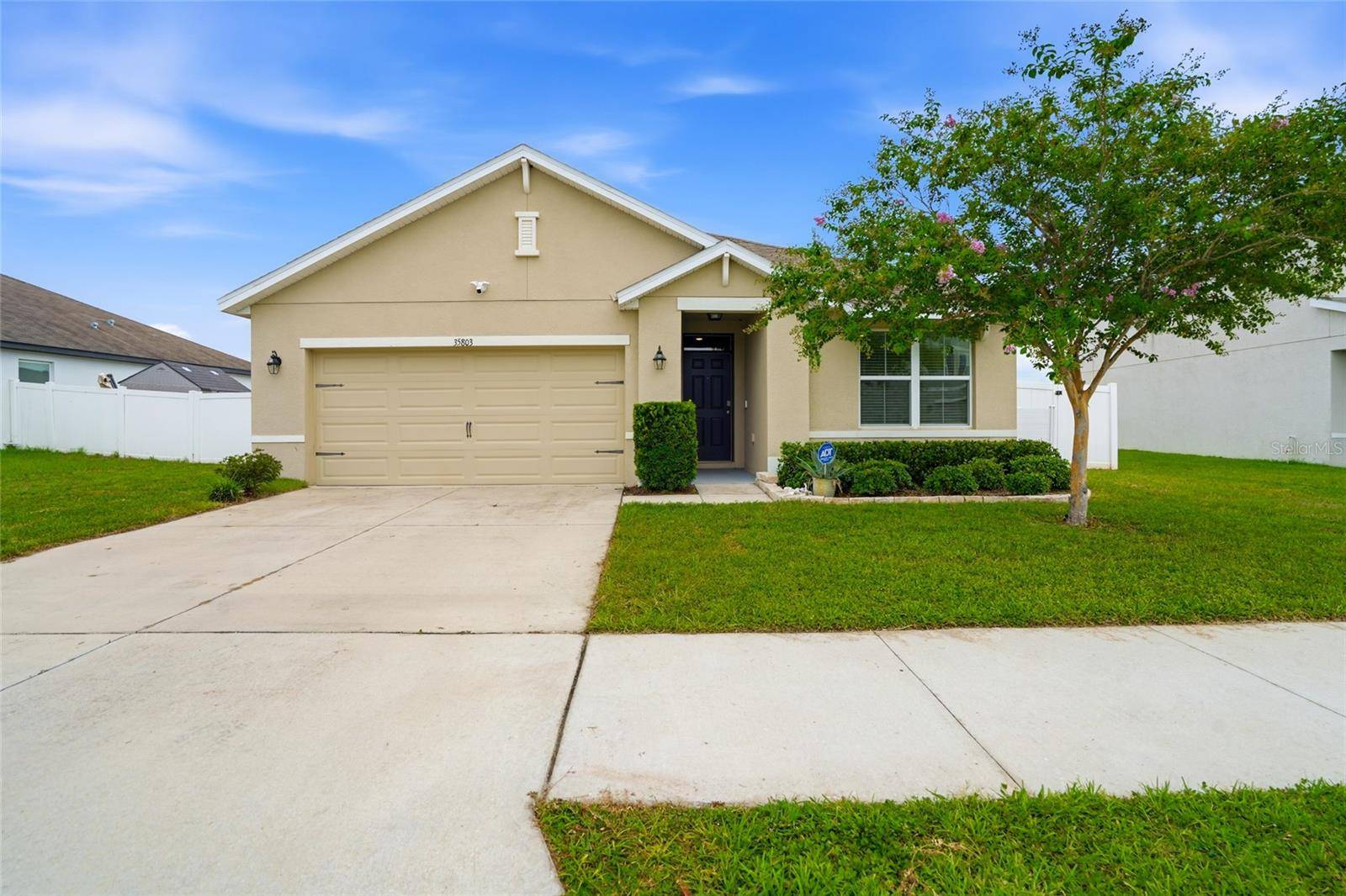 35803 HILLBROOK AVE, Zephyrhills, FL 33541