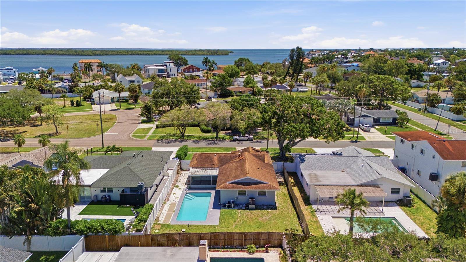 5920 DENVER ST NE, St Petersburg, FL 33703